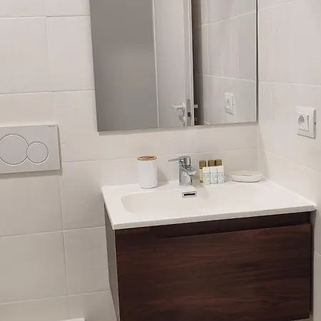 Ancient Colosseum Modern And Bright アパート