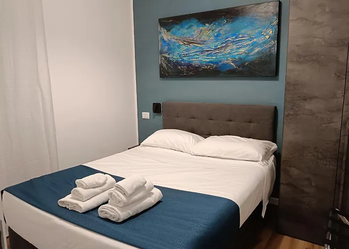 Ancient Colosseum Modern And Bright * Rzym